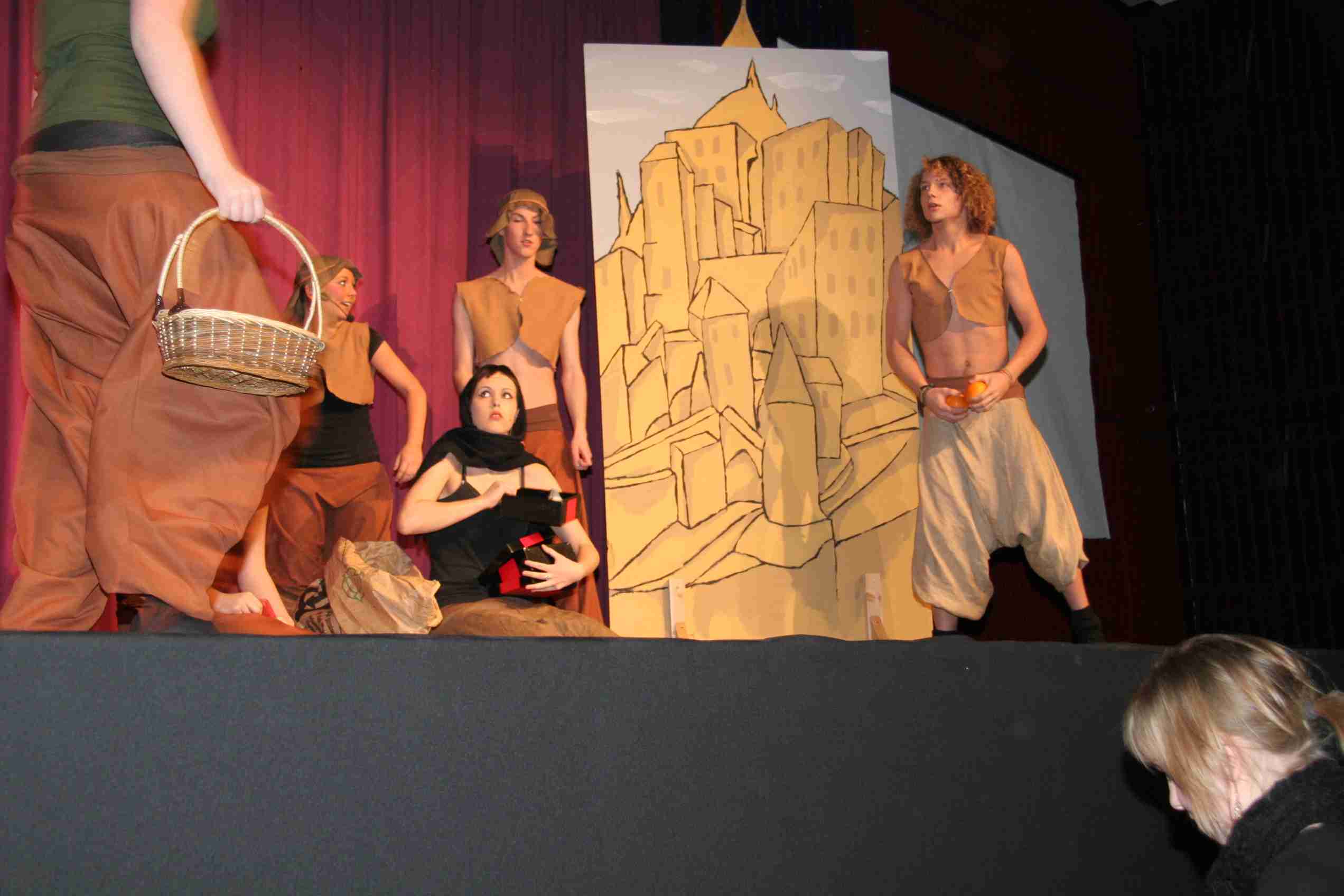 billede fra feb -  2006 - skolefest -teater -onsdag